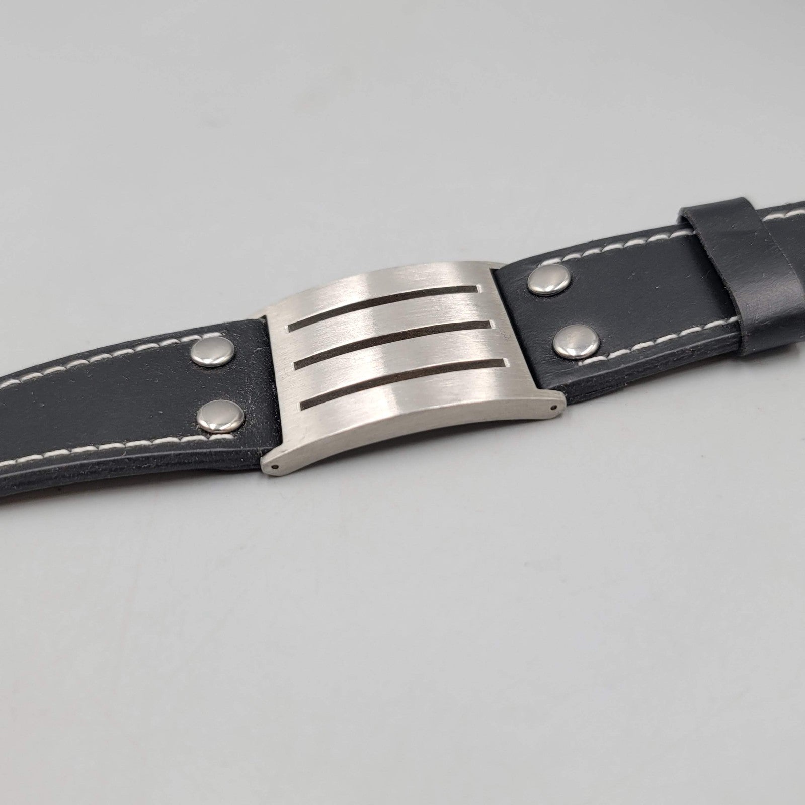 Mens Chisel Stainless Steel Black Leather Bracelet