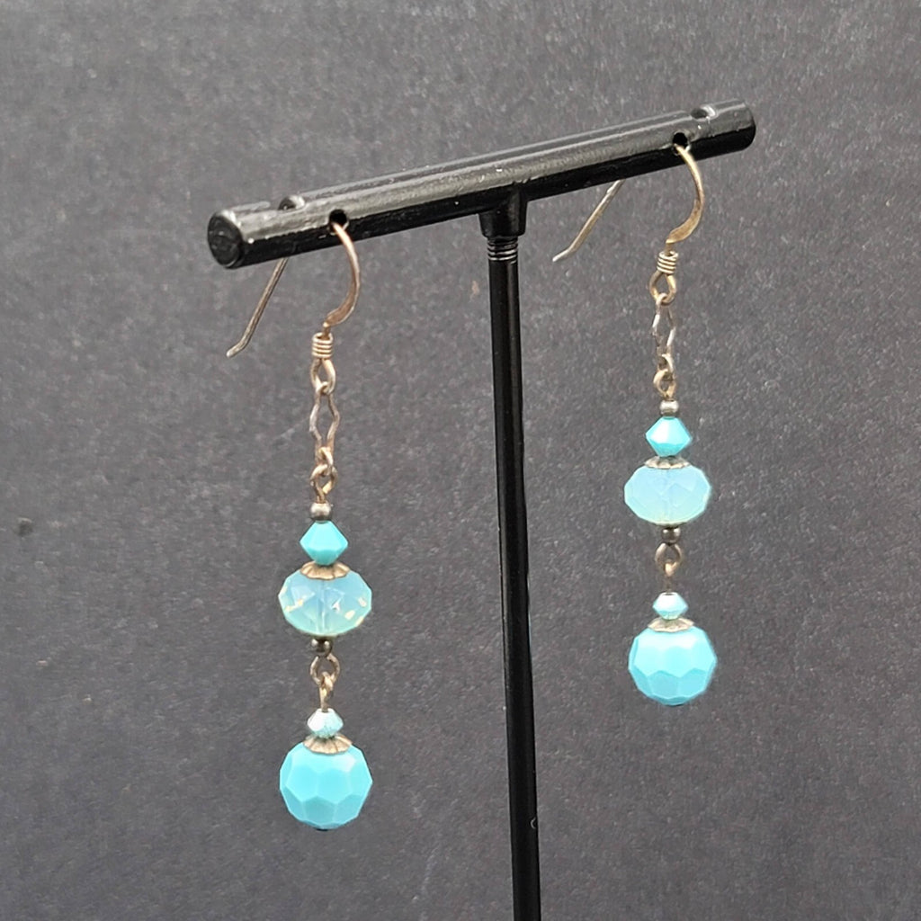 Pierced Earrings Silver tone Blue Faceted Acrylic Beads Dangle 1 5/8"