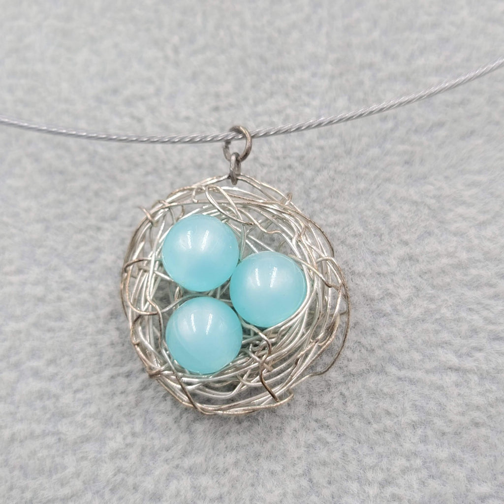 Birds Nest Pendant Necklace Blue Moonglow Beads Silver tone Wire 18"
