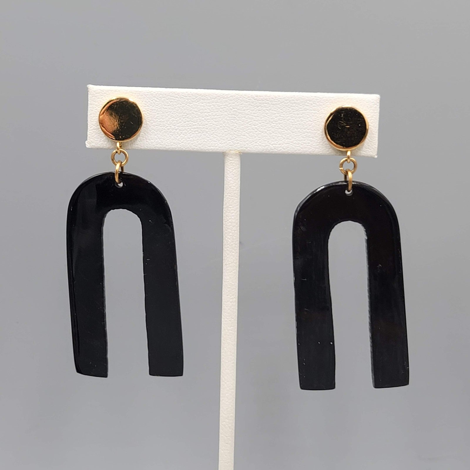 Carved Horn Statement Pierced Earrings Gold tone Dangle 2.5 in