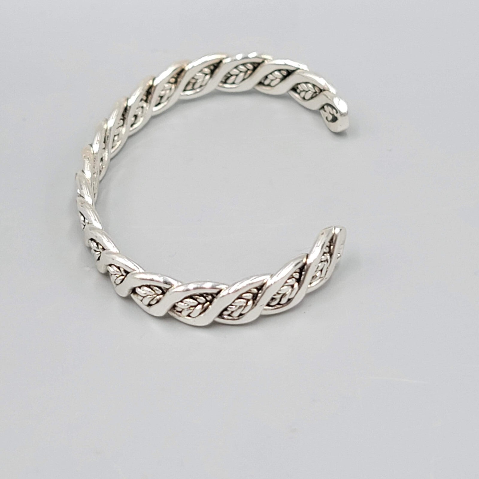 Flat Twist Cuff Bracelet Silver tone 8mm Wide Embossed Wheat Design