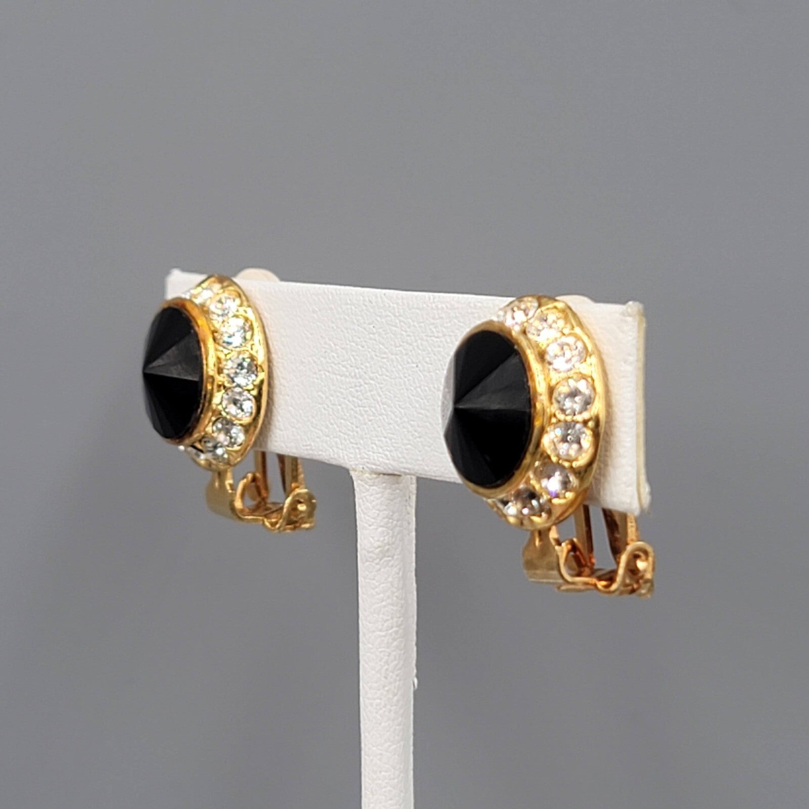 Vintage Black Rivoli Rhinestone Studs Clip on Earrings Round 5/8"