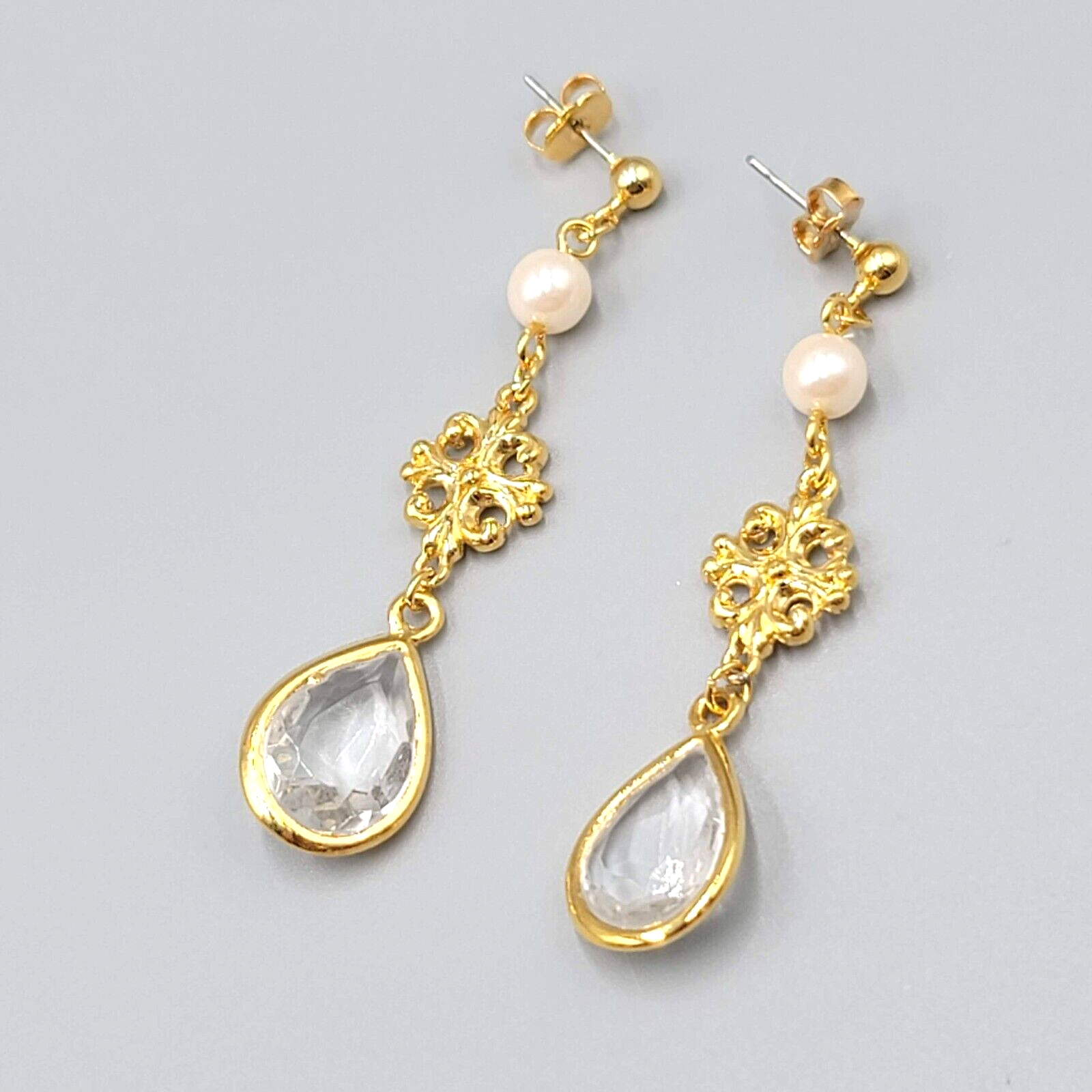 Pierced Earrings Gold tone Dangle Clear Glass Teardrop Fax Pearl Bead 2.25"