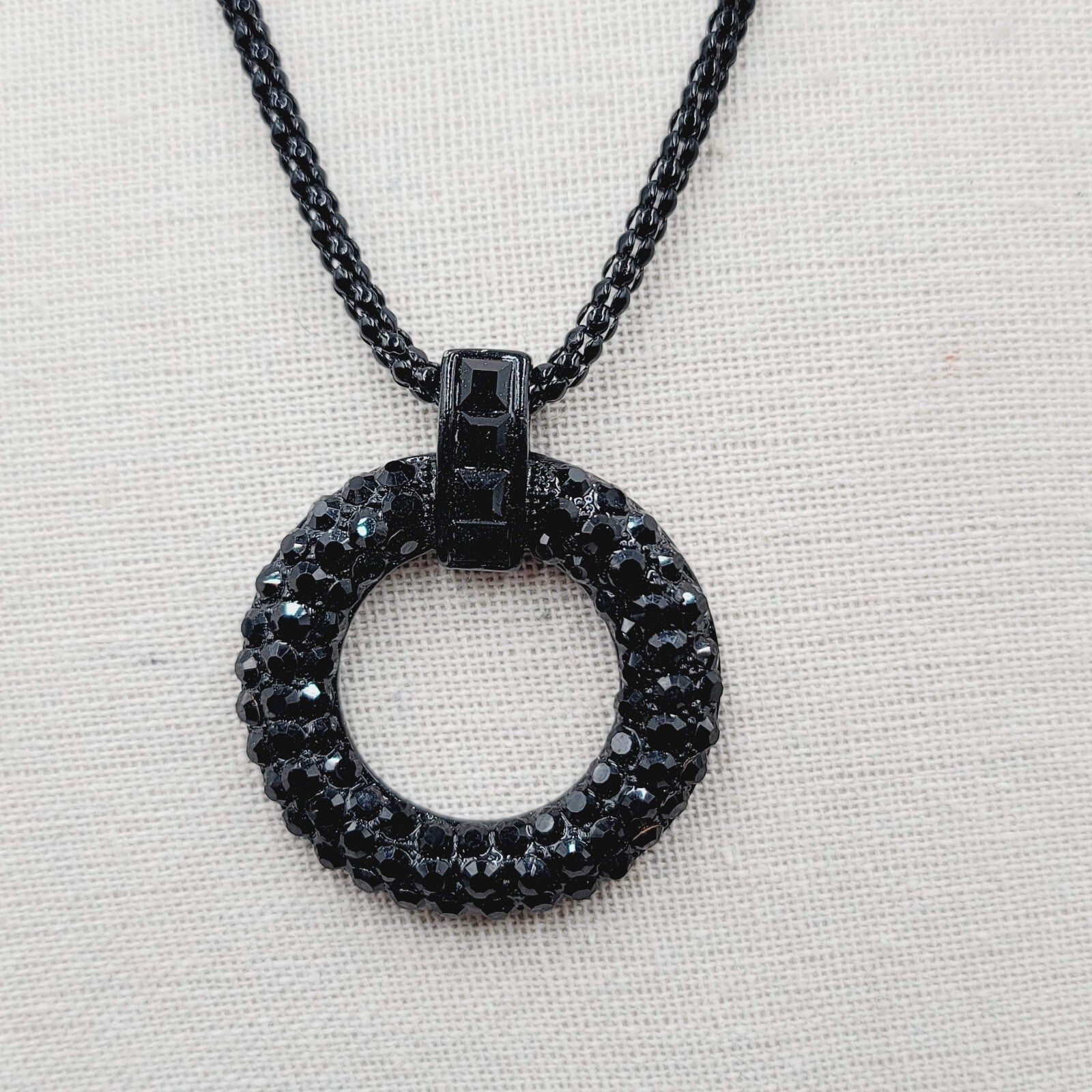 Black Metal Rhinestone Necklace Circle Pendant Icing 18"