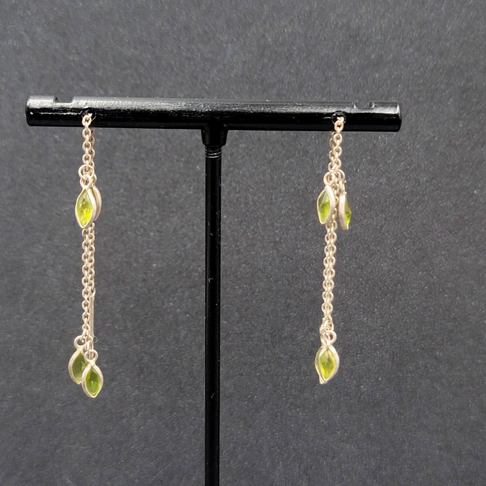 Pierced Earrings Silver tone Green Crystal Stone Threaders 4"