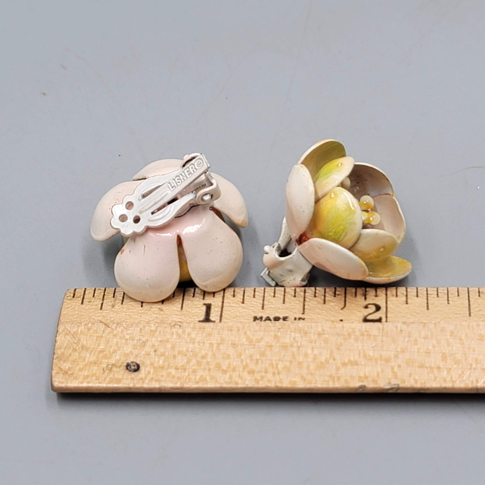 Vintage Lisner Yellow Green Enamel Flower Clip on Earrings 1 in
