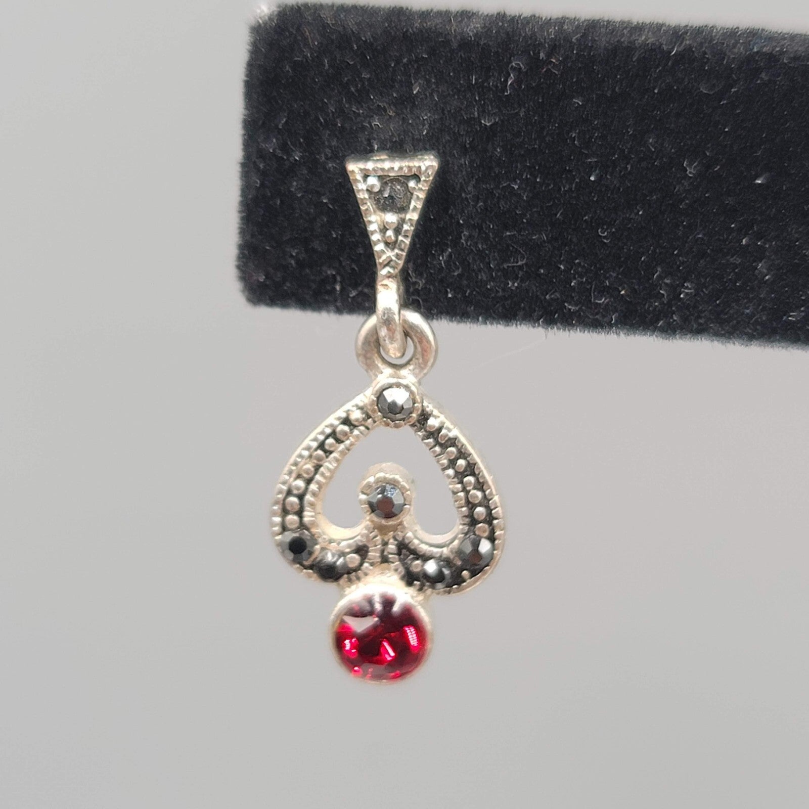 Pierced Earrings Silver tone Red and Black Rhinestone Dangle 1"