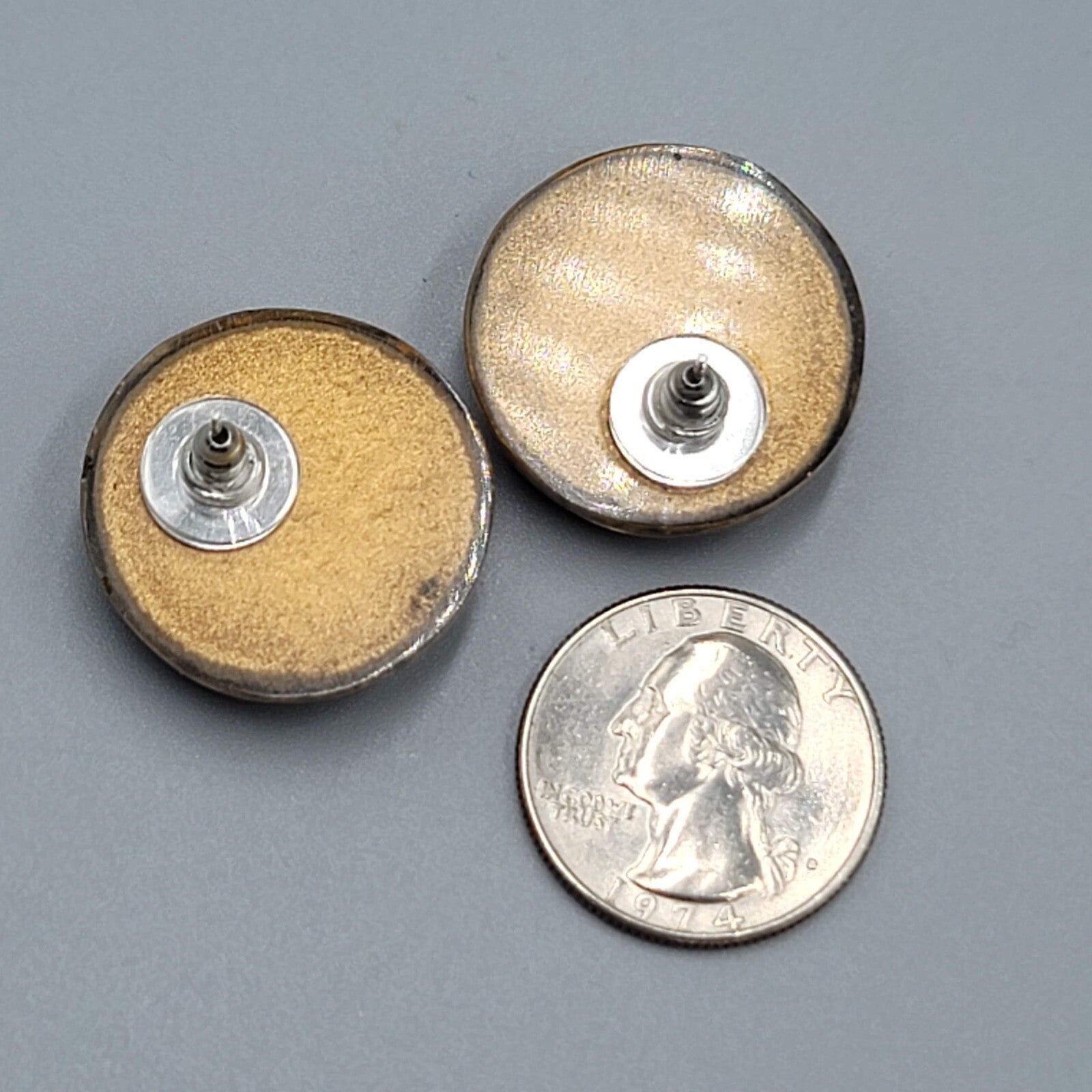 Vintage Star Resin Pierced Earrings Black Gold Round Domed 1"