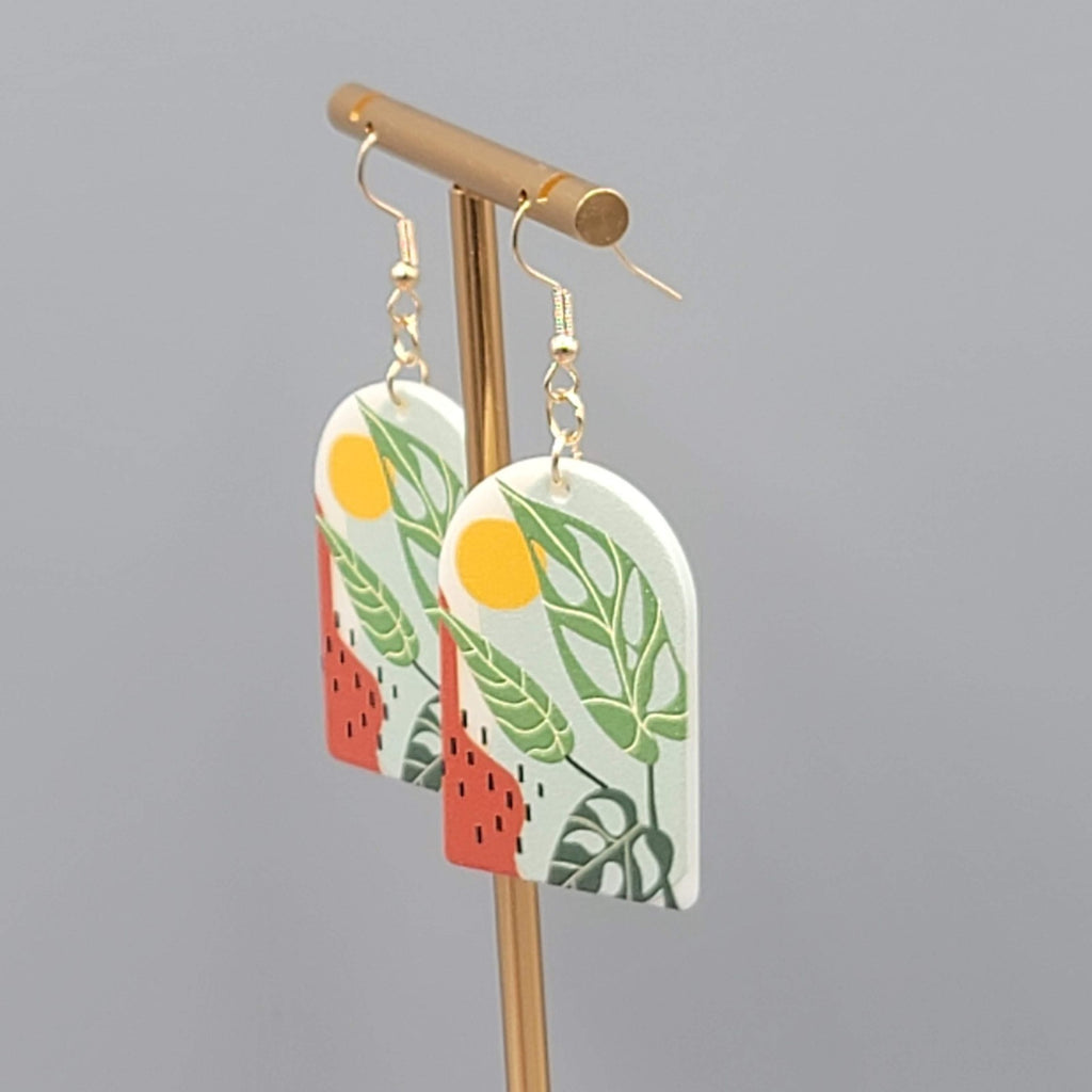 Pierced Earrings Artsy Nature Acrylic Gold tone Dangle 1.75"
