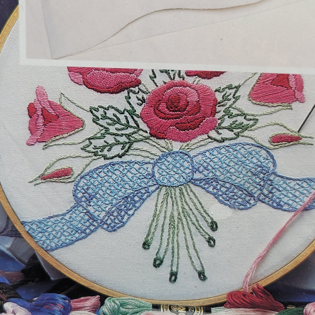Wonder Arts 1153 Stamped Embroidery Perle Pair Pillowcase Kit New Old Stock