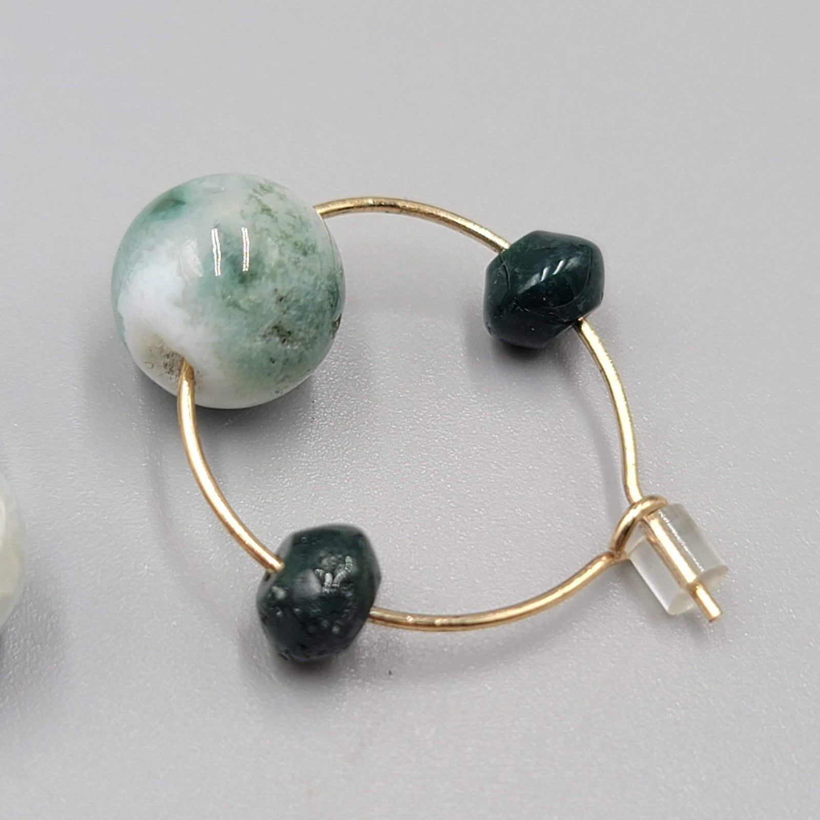 Green Stone Bead Pierced Earrings Gold tone Hoops 7/8"