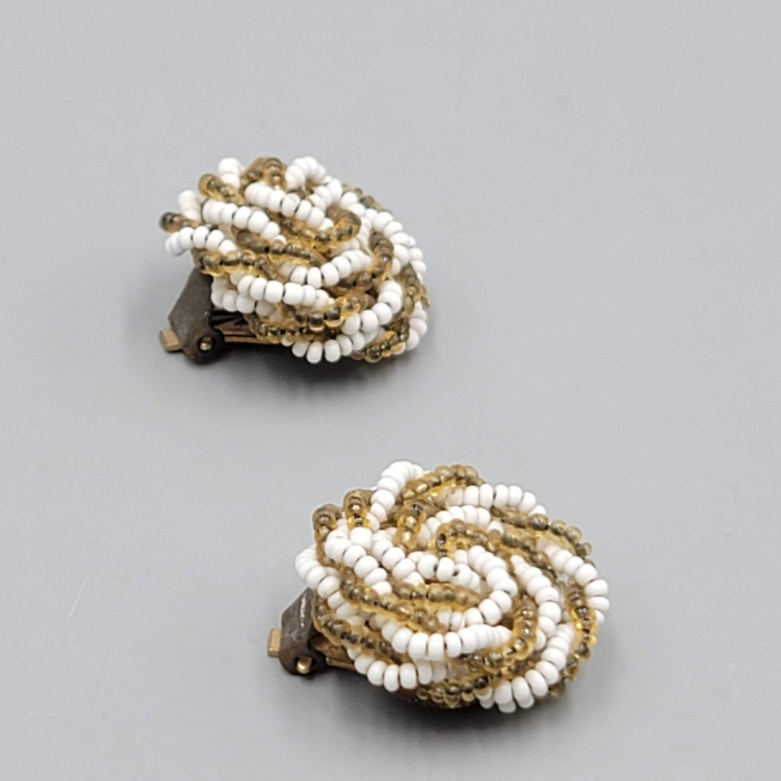 Vintage Green White Seed Bead Knot Clip on Earrings 7/8"