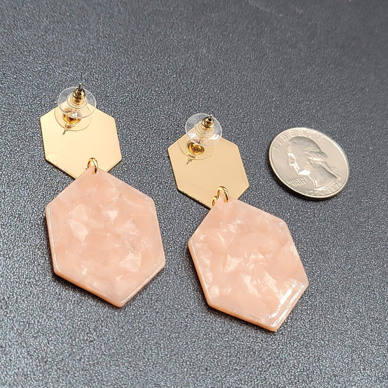 Pierced Earrings Gold tone Pink Resin Geometric Dangle 2.5"