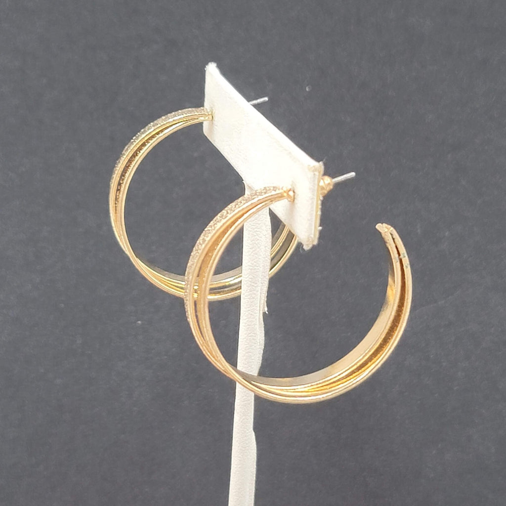 Pierced Earrings Gold tone Textured Double Hoops 1.5"