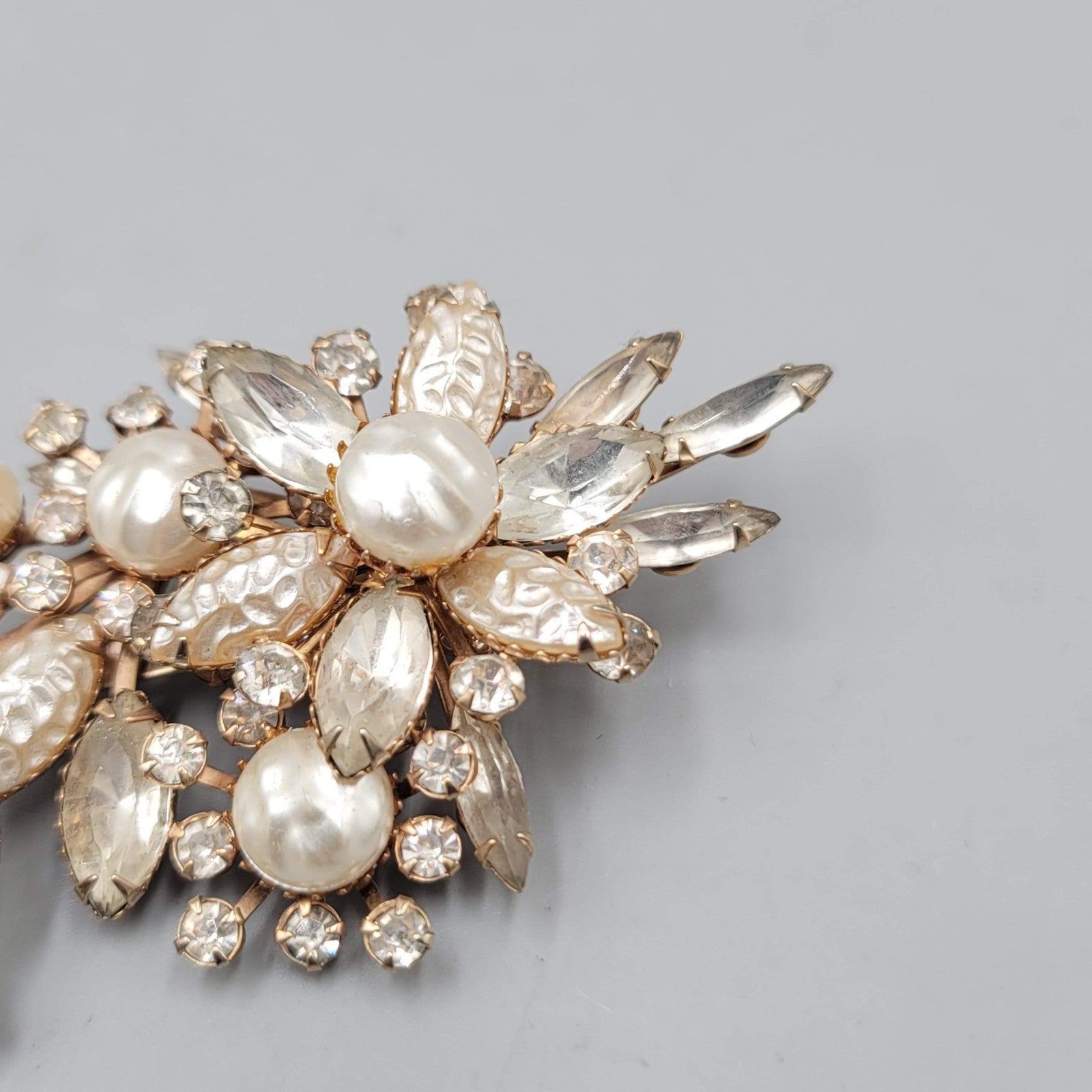 Vintage Brooch  Pearlized Lava Rhinestone Gold tone Floral Spray 3 in Unsigned