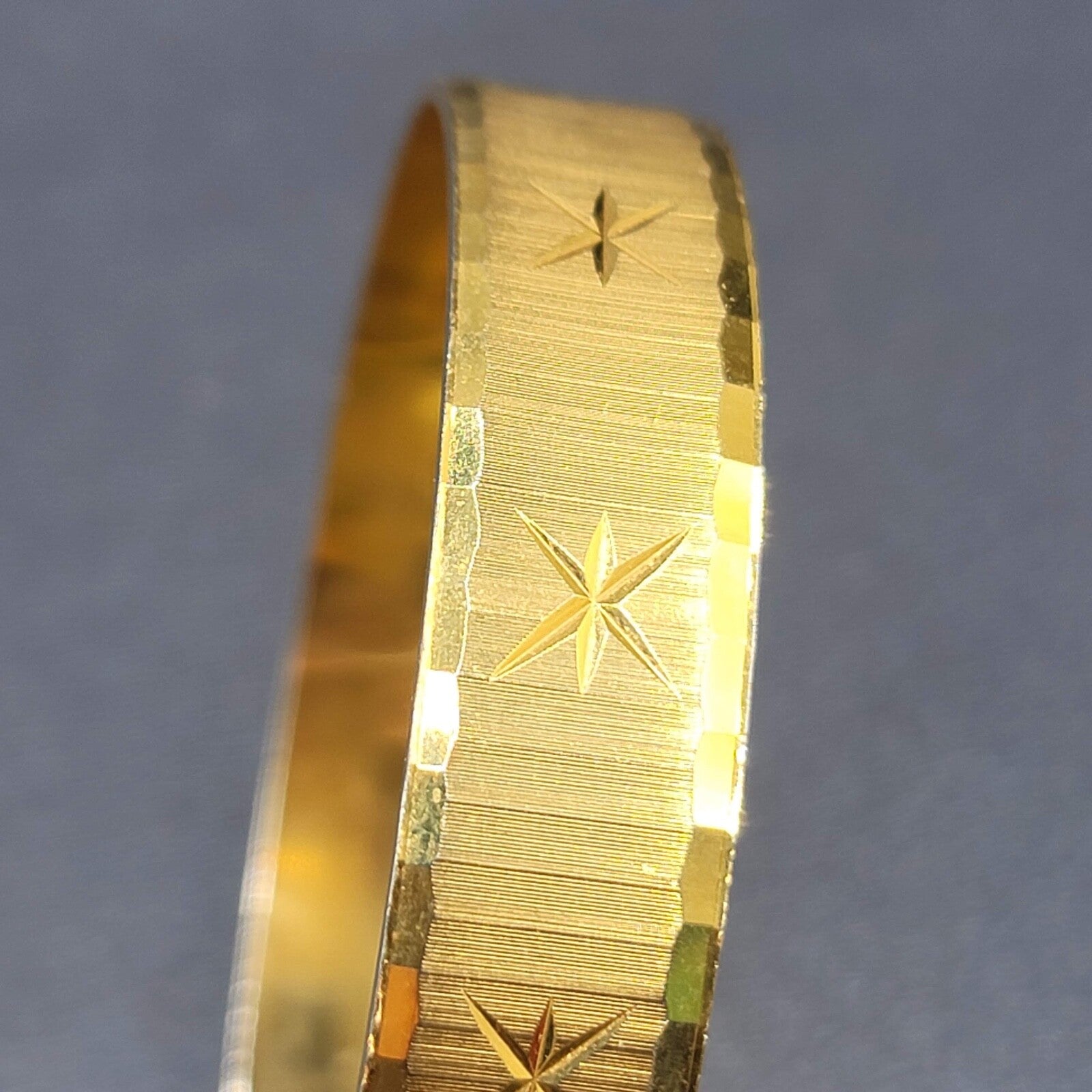 Vintage Bangle Bracelet Gold Plated Star Etch Design 8" x 1/2"