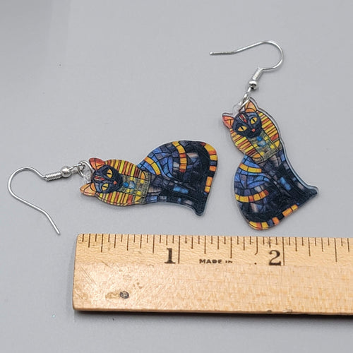 Egyptian Kitty Cat Pierced Earrings Mosiac Look Acrylic Dangle 1 3/8"