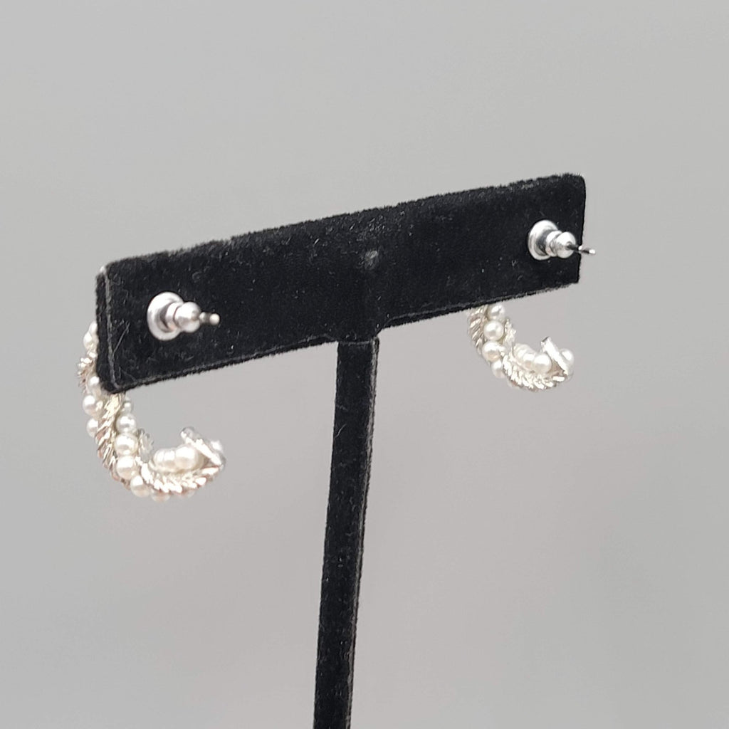 Twist Hoop Pierced Earrings White Bead Silver tone 7/8 in