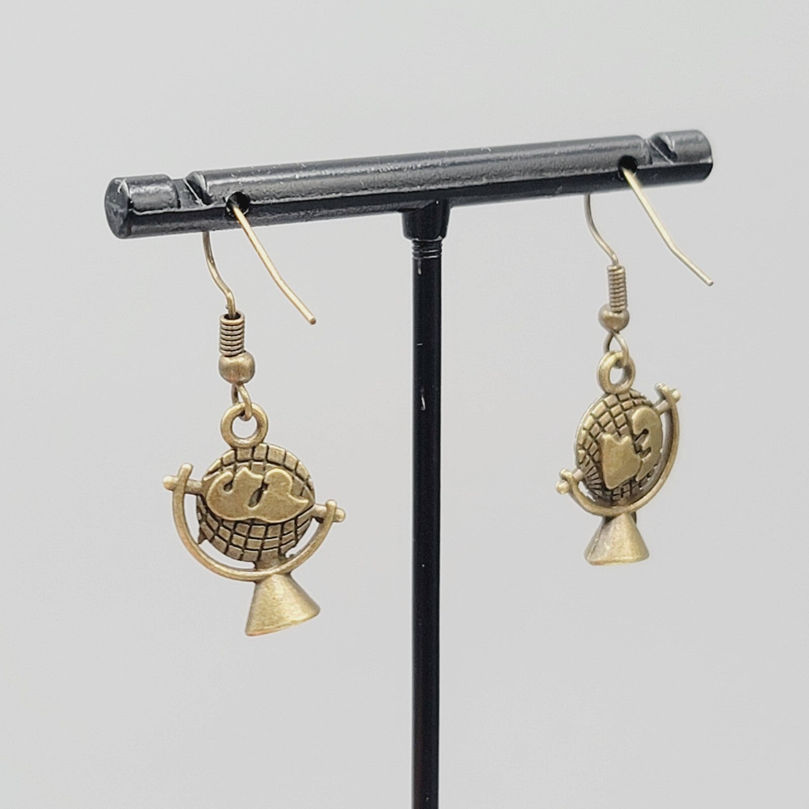 Globe Pierced Earrings New Bronze tone Dangle 3/4"
