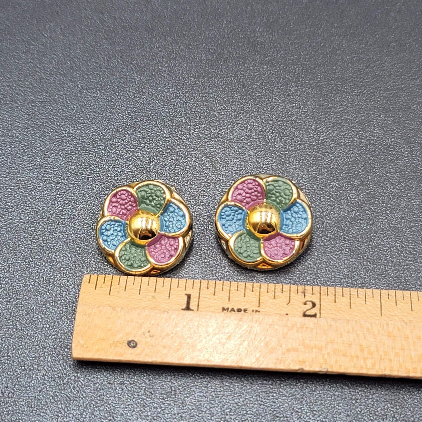 Vintage Clip on Earrings Acrylic Multicolor Flower Lightweight 3/4"