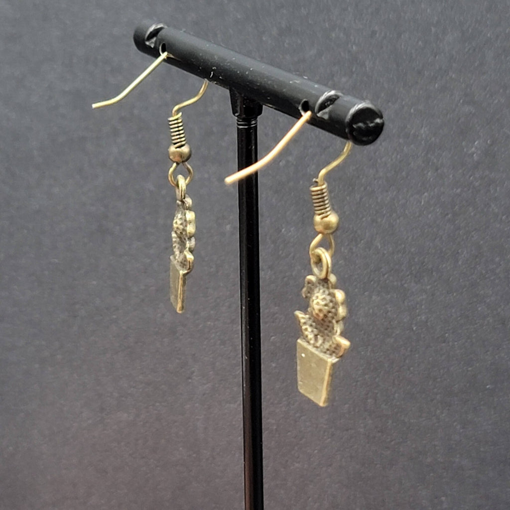 New Flower Pot Pierced Earrings Nature Bronze tone Dangle 3/4"