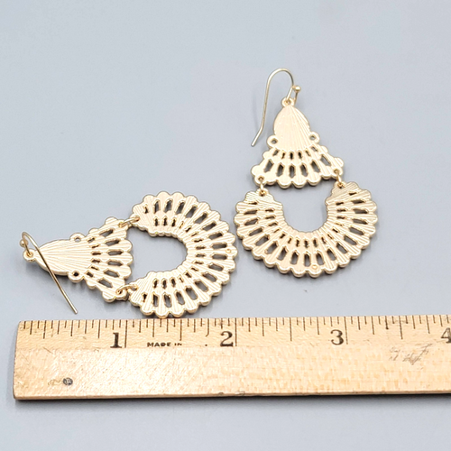 Boho Chandelier Pierced Earrings Gold toen Dangle Faux Stone 2"