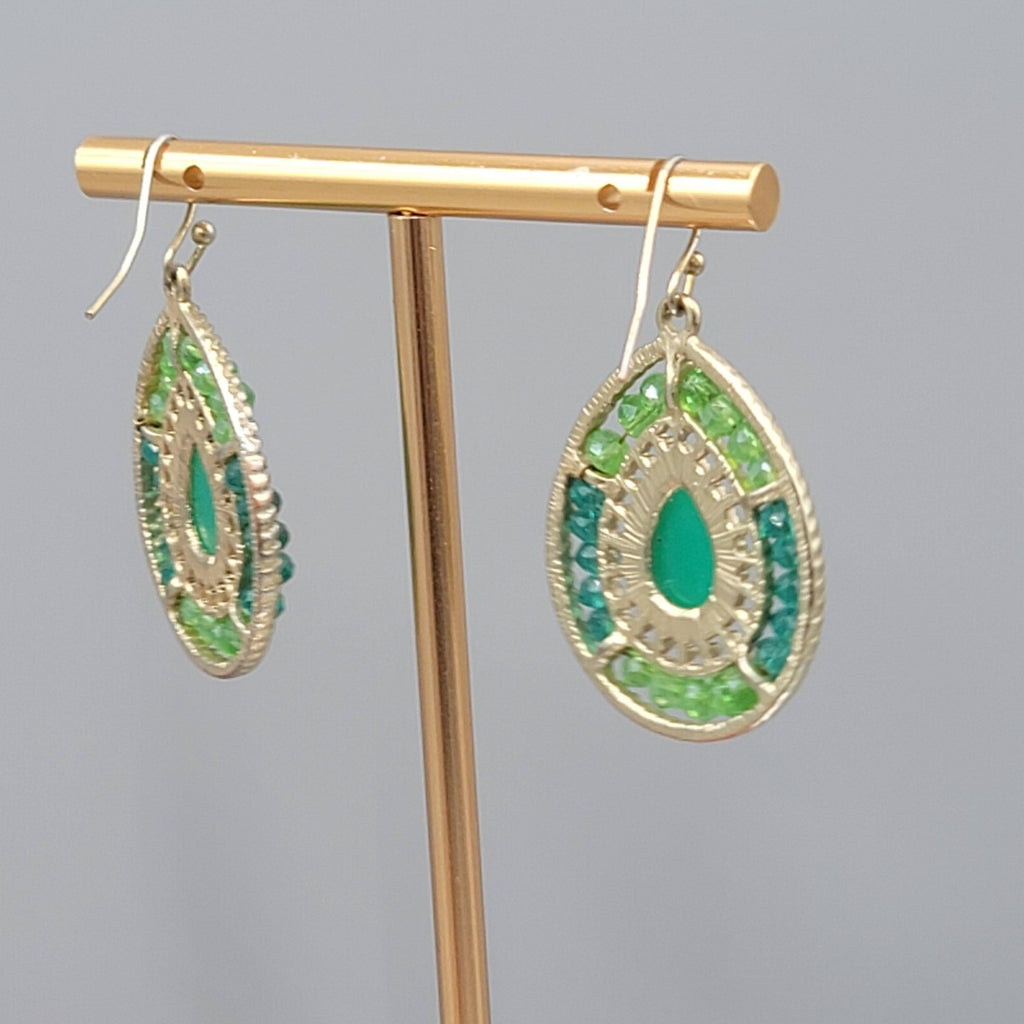 Green Bead Teardrop Pierced Earrings Gold tone Dangle 1.25 in