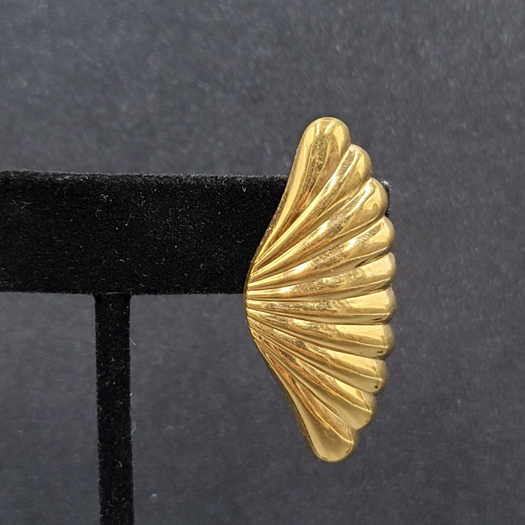Vintage Clip on Earrings Lightweight Gold tone Plastic Clip 1 5/8"