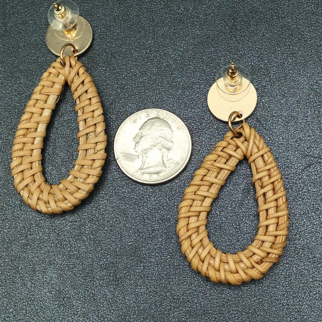 Pierced Earrings Gold tone Rattan Teardrop Statement Dangle 2 1/2"