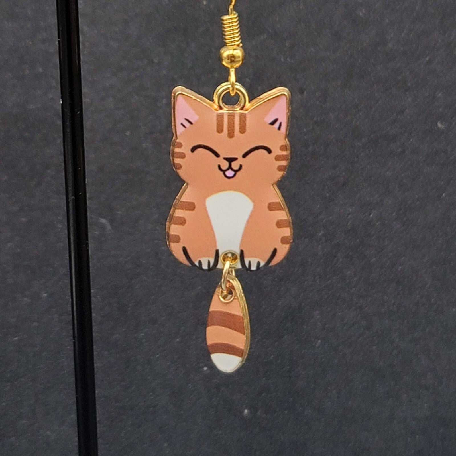 Tabby Kitty Cat Pierced Earrings Gold tone Dangle Tail 1.5"