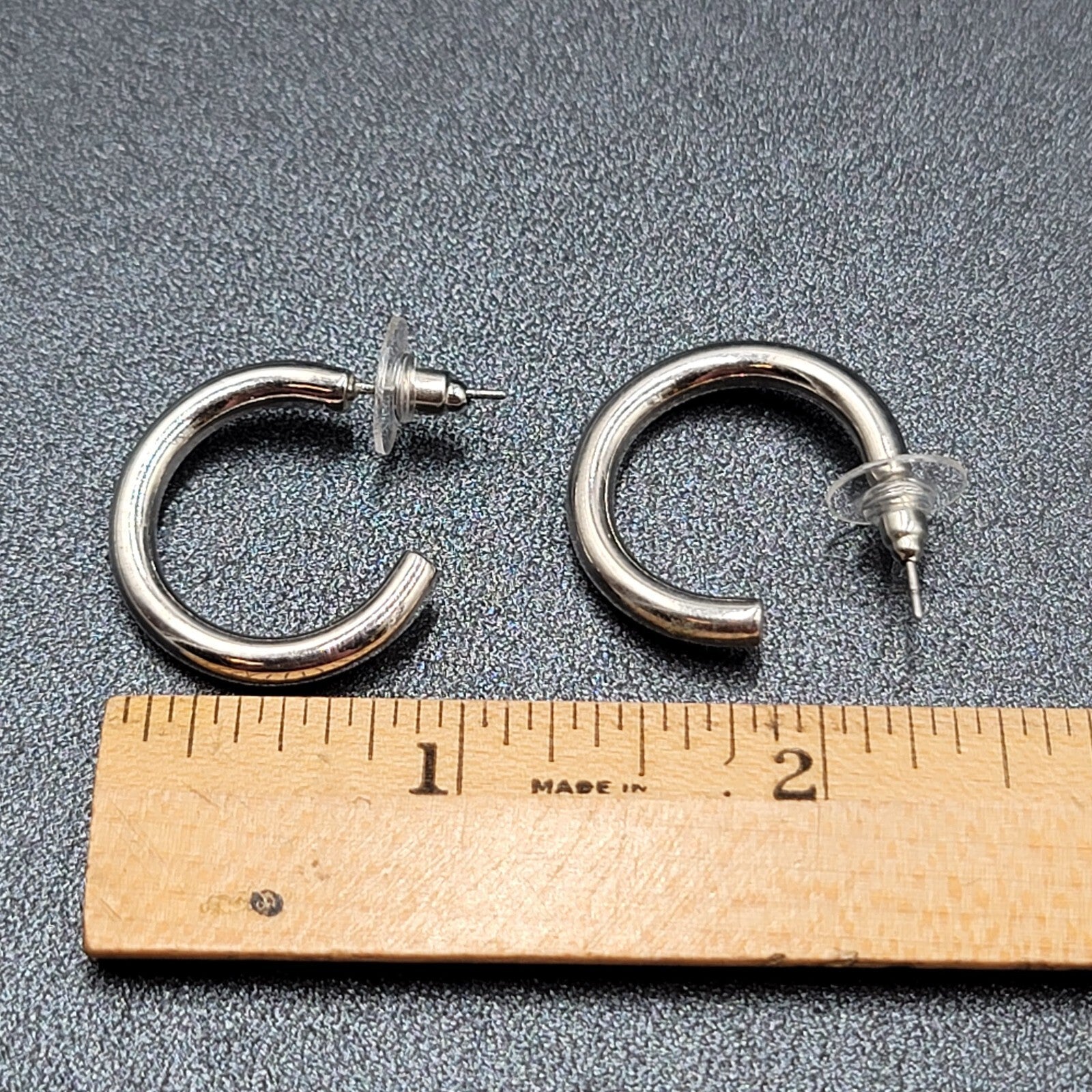 Pierced Earrings Silver tone Round Solid Hoops 1"