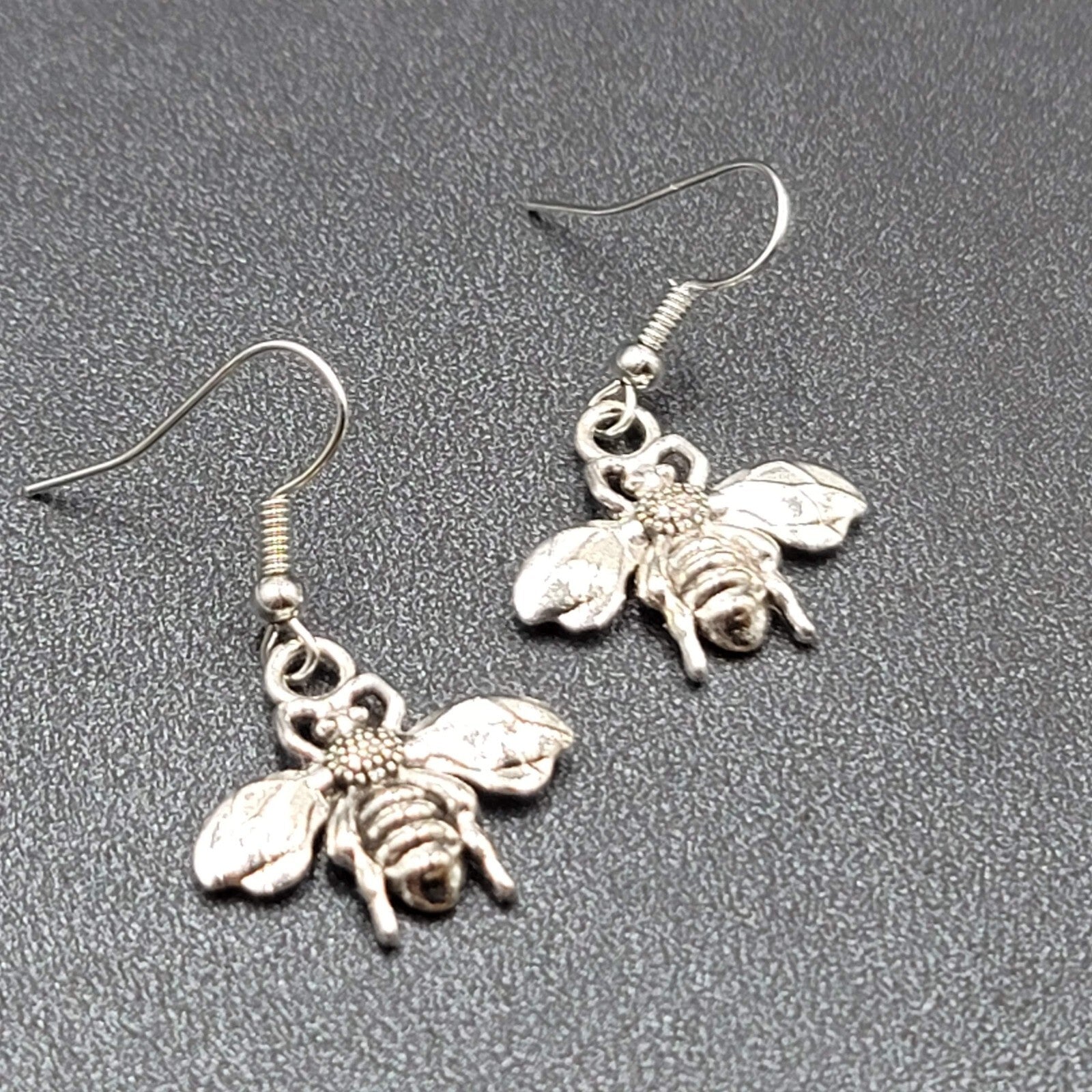 Flying Bee Pierced Earrings Silver tone Dangle 3/4"