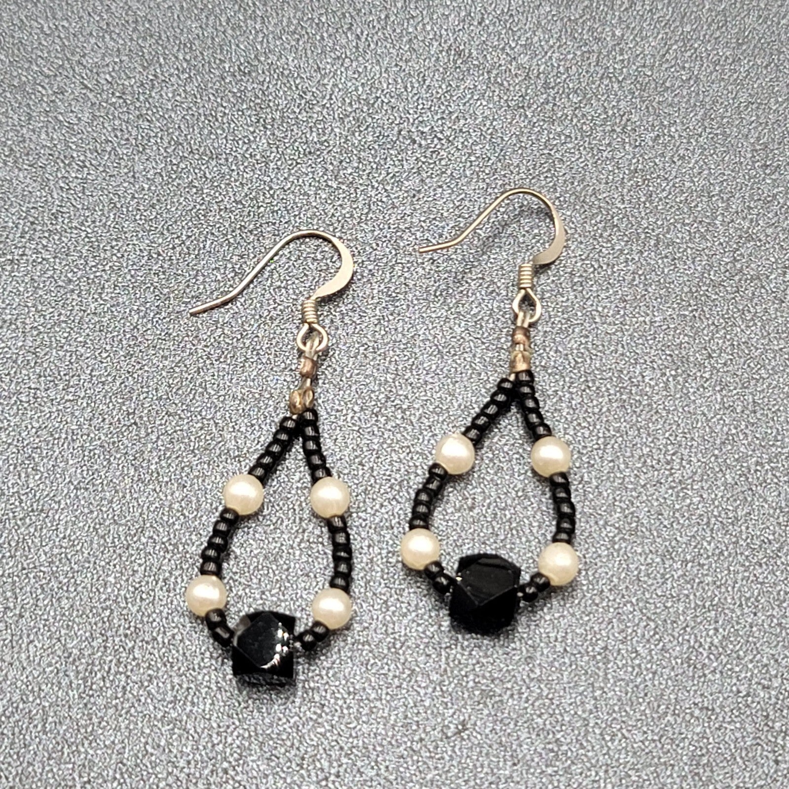 Pierced Earrings White Black Beaded Teardrop Hoops 1 3/8"