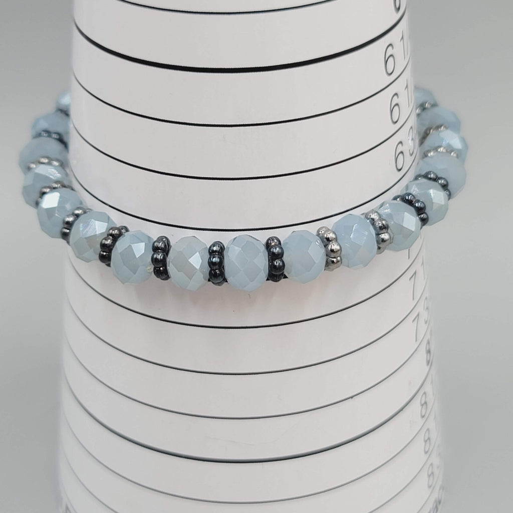 Blue Gray Faceted Crystal Bead Bracelet Gin Metal Gray Tassel Elastic 7 in