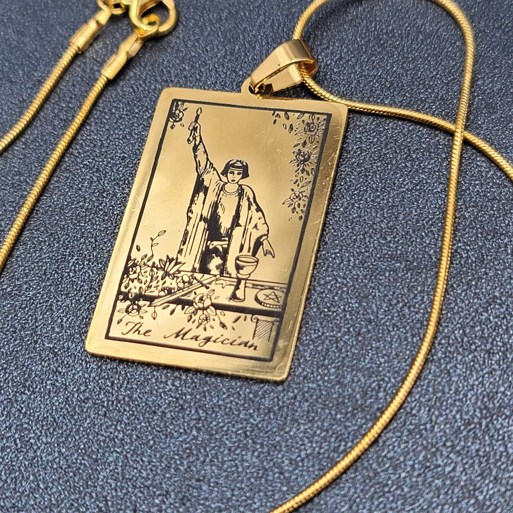 The MAGICIAN Tarot Card Pendant Necklace Major Arcana Gold tone 18”.