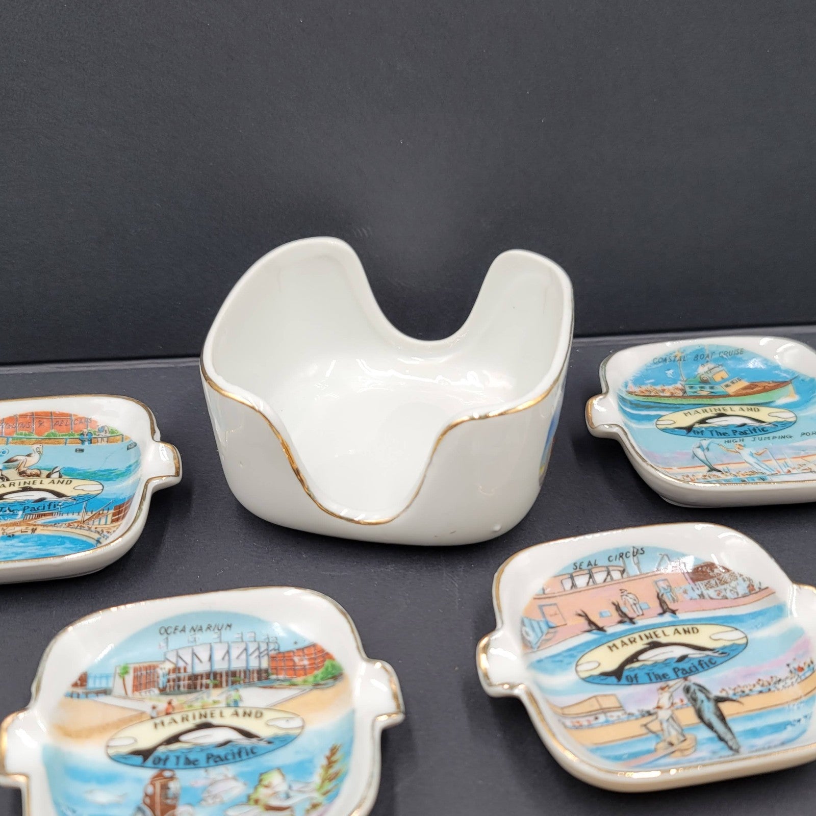 Vtg Marineland Ceramic Souvenir Ashtray Set w Holder