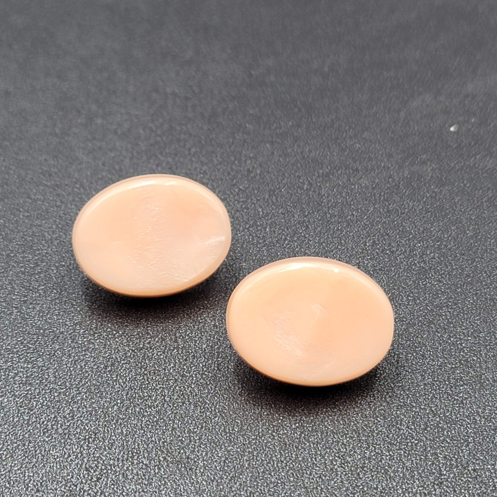 Vintage Pierced Earrings Light Pink Swirl Resin Molded Oval Drop 1" x 3/4"
