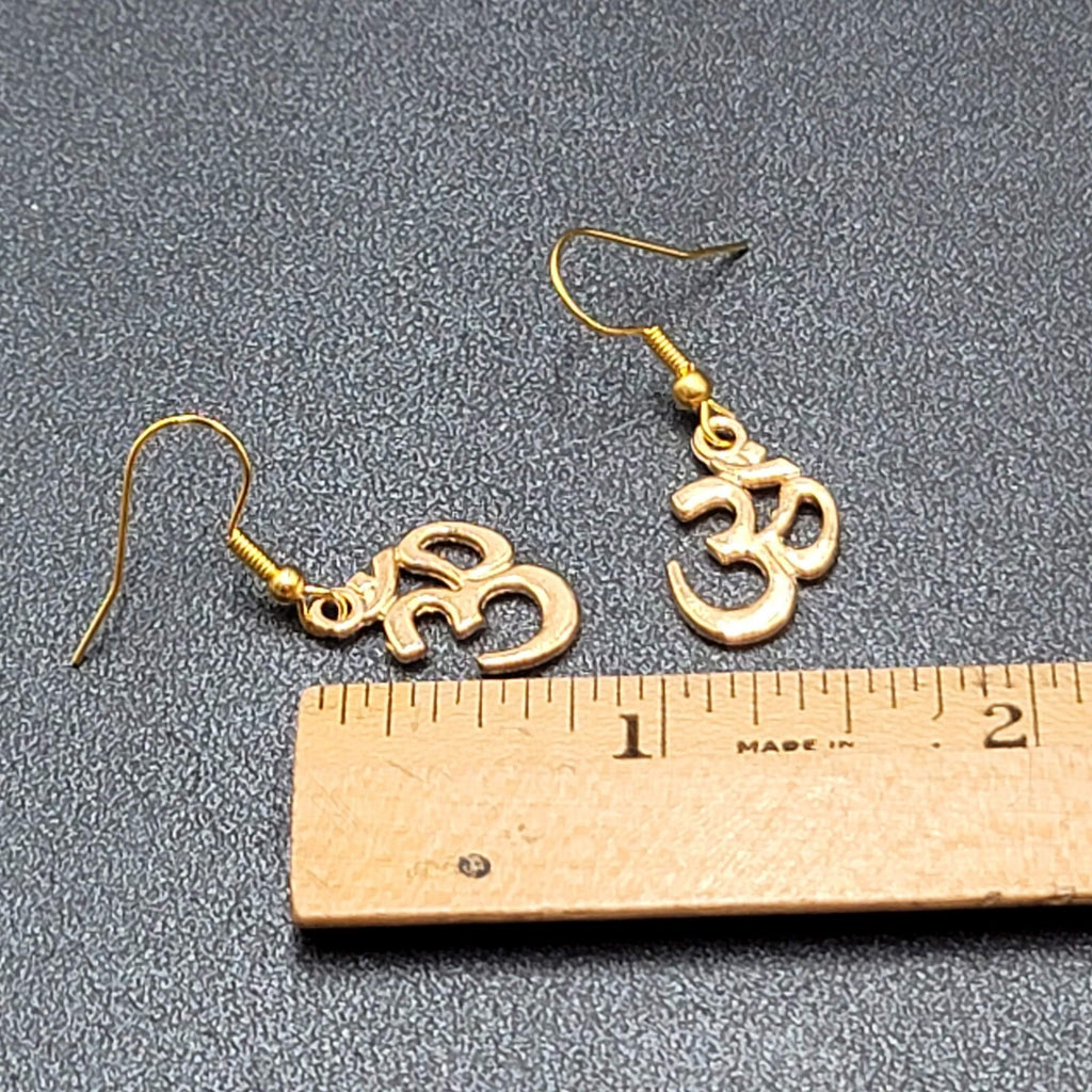 Ohm Pierced Earrings Gold tone Dangle 3/4"