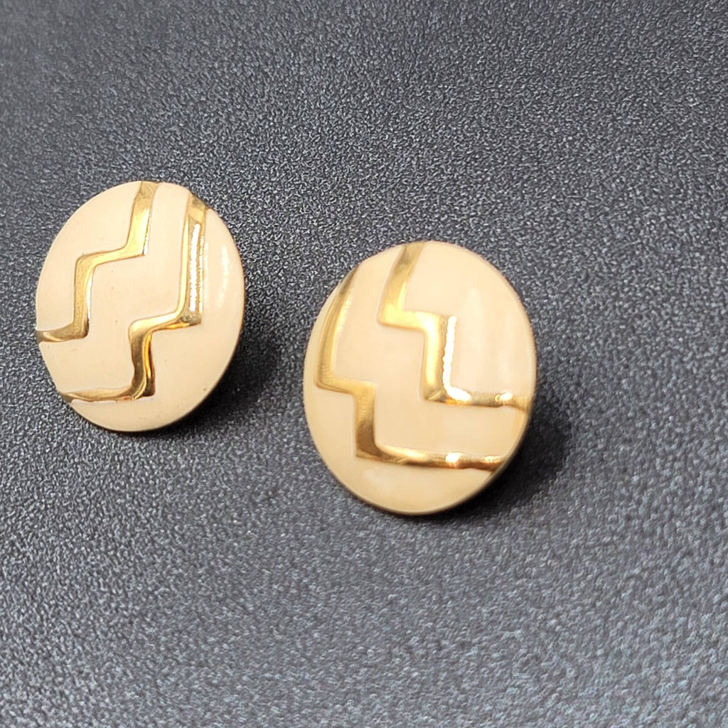 Vintage MONET Pierced Earrings Gold Plated Cream White Enamel Round 7/8"