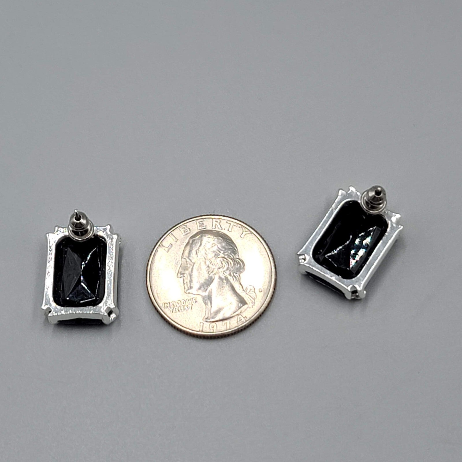 Black Faceted Pierced Earrings Silver tone Rectangle Drop 3/4"