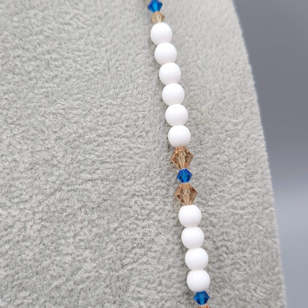 Vintage White Glass Art Bead Necklace Estate Costume Jewelry