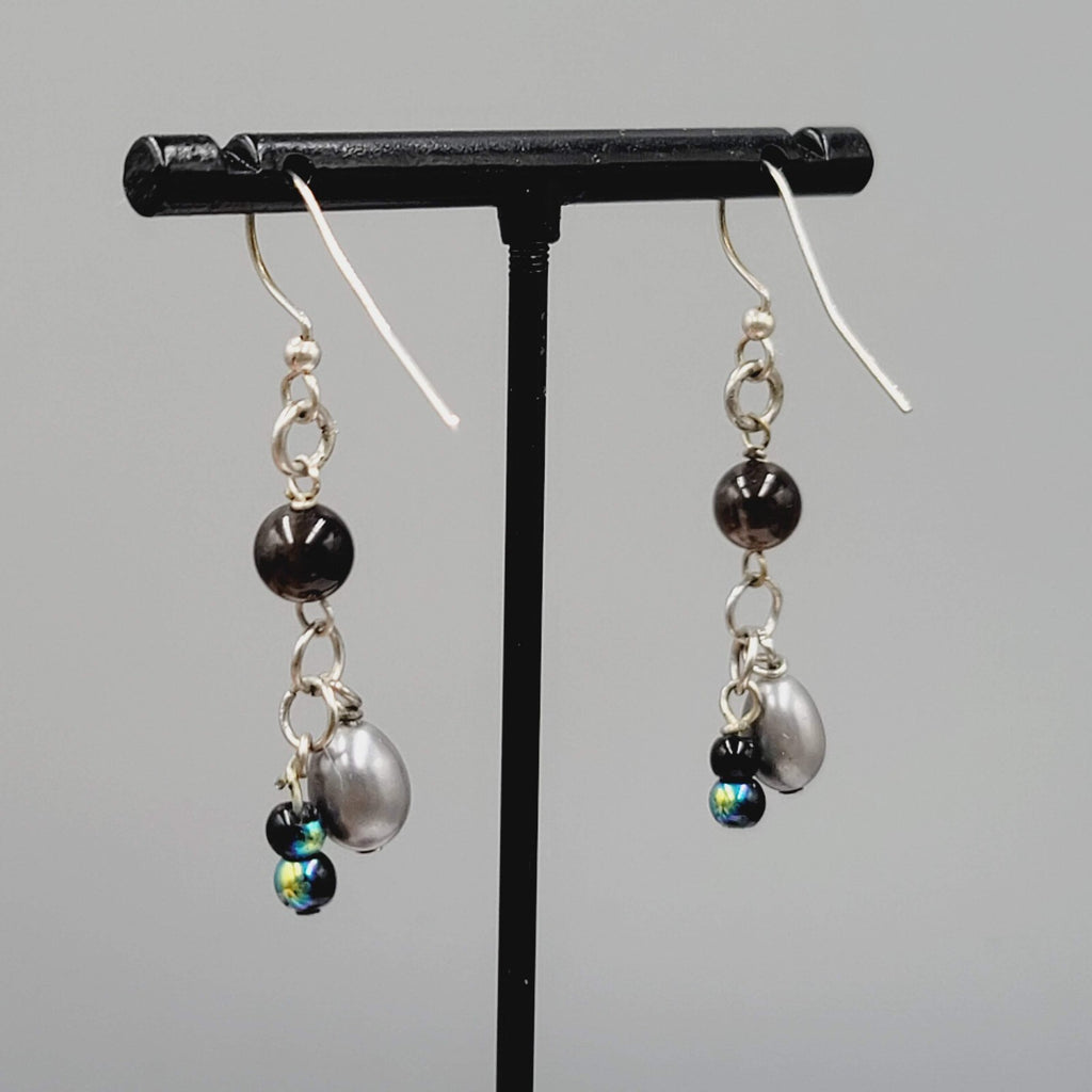 Glass Bead and Pearl Pierced Earrings Silver tone Dangle 1.25"