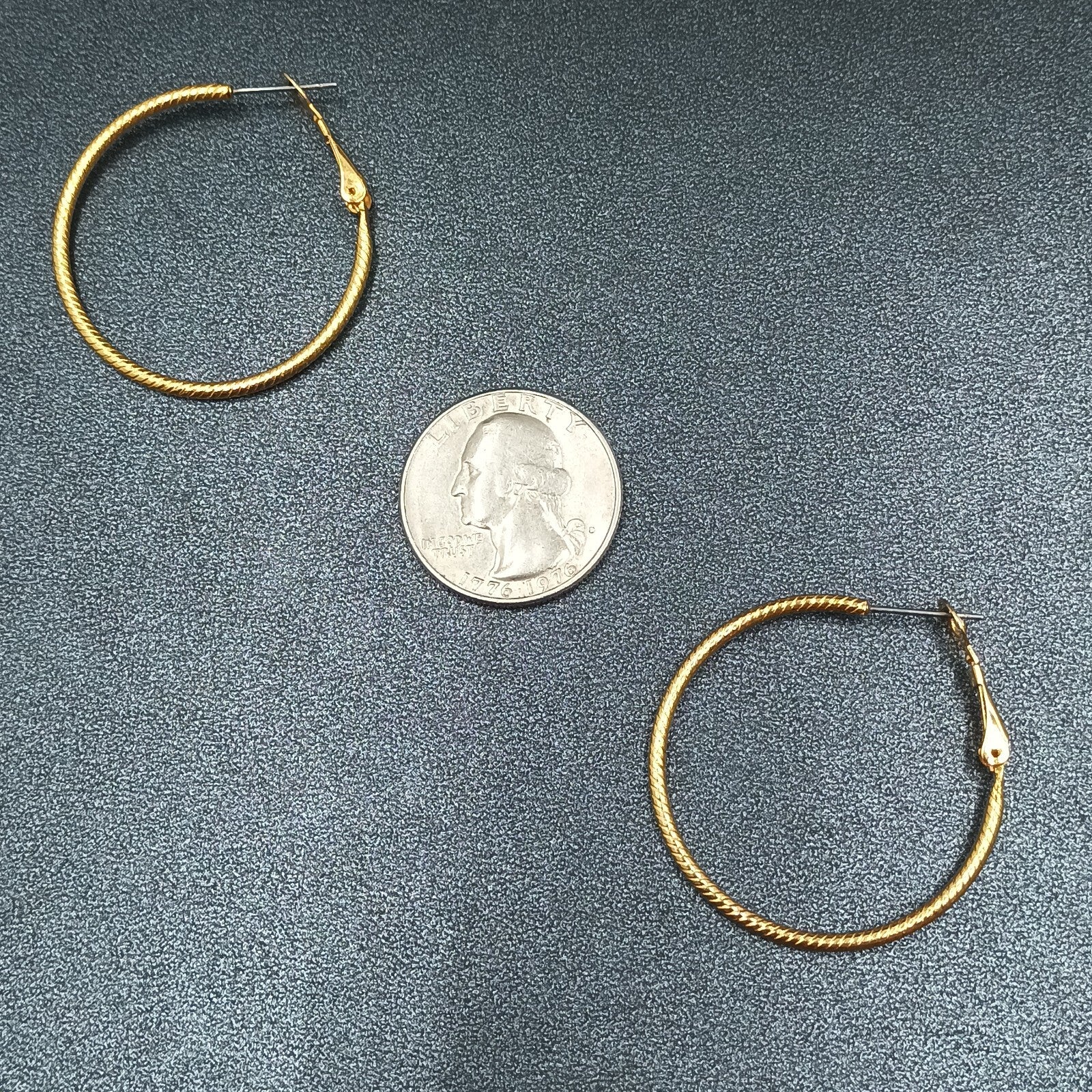 Pierced Earrings Textured Gold tone Snap Hoop 1 3/8"
