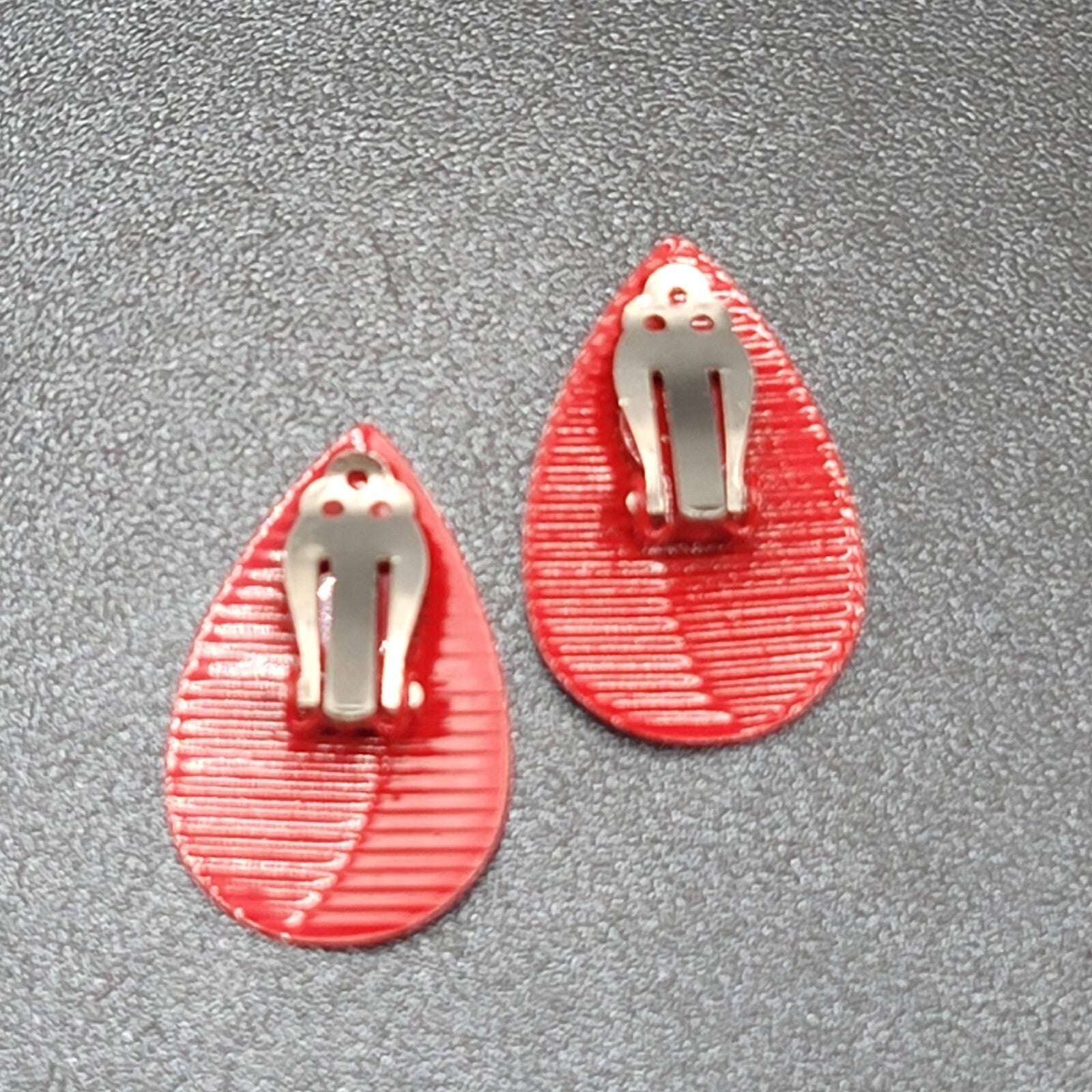 Vintage Clip on Earrings Red Enamel Ribbed Teardrop 1.25"