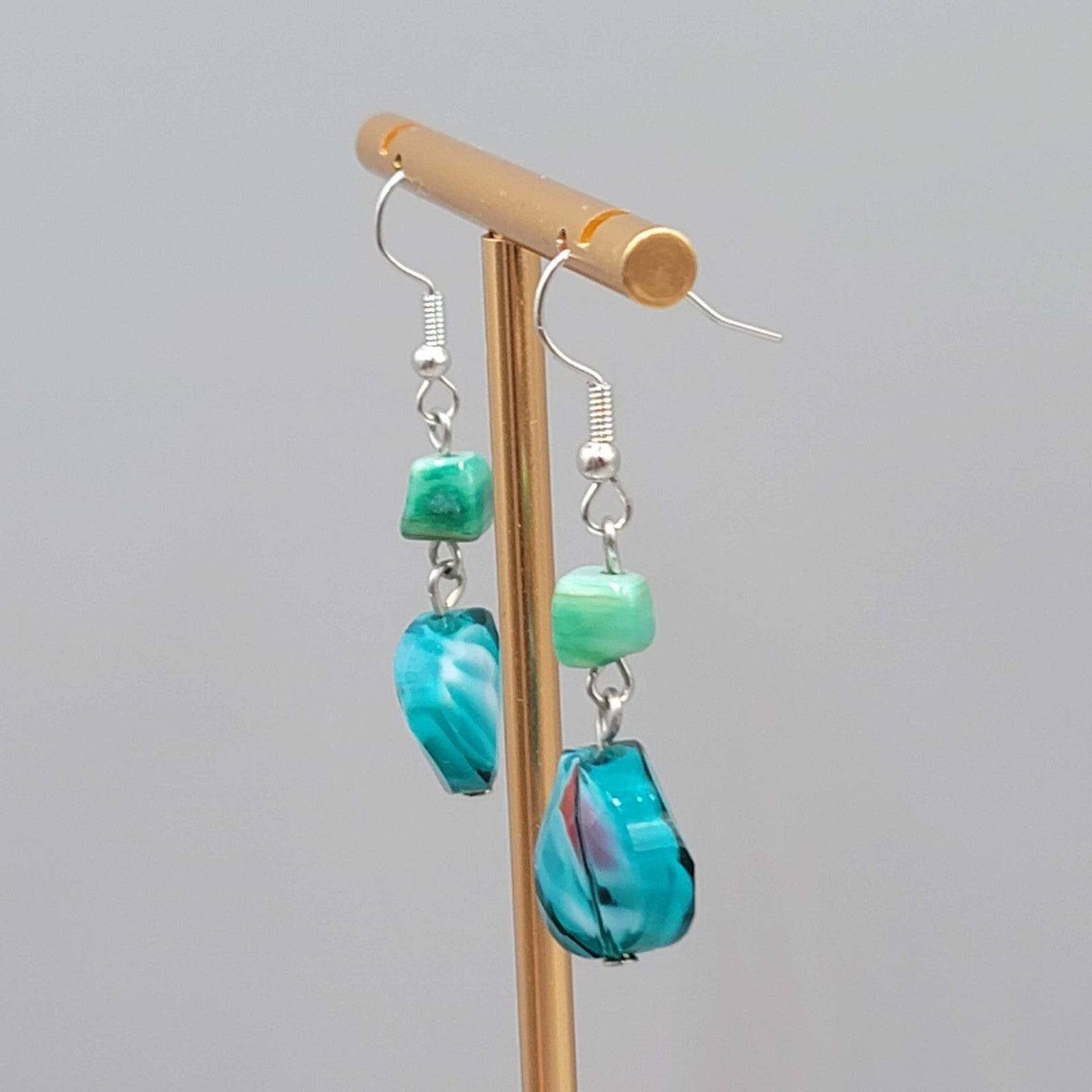 Blue and Green Art Glass Beads Pierced Earrings Silver tone Dangle 1.25 in