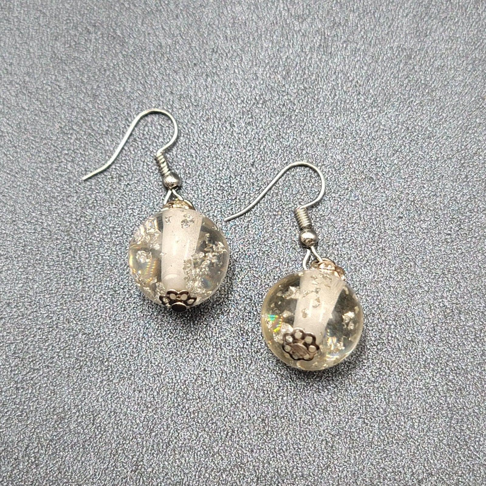 Pierced Earrings Silver tone Acrylic Clear Silver Glitter Bead 3/4"