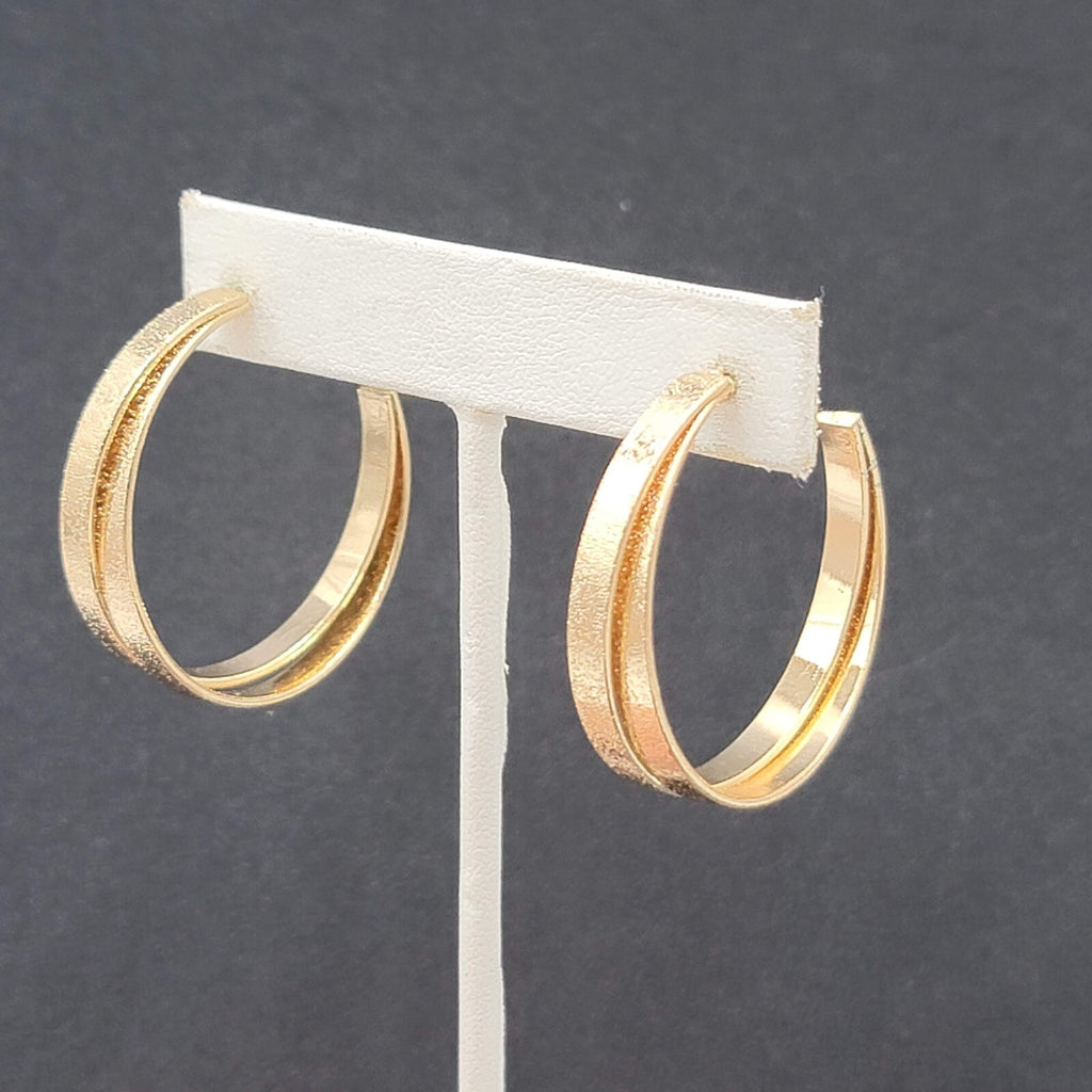 Pierced Earrings Gold tone Textured Double Hoops 1.5"