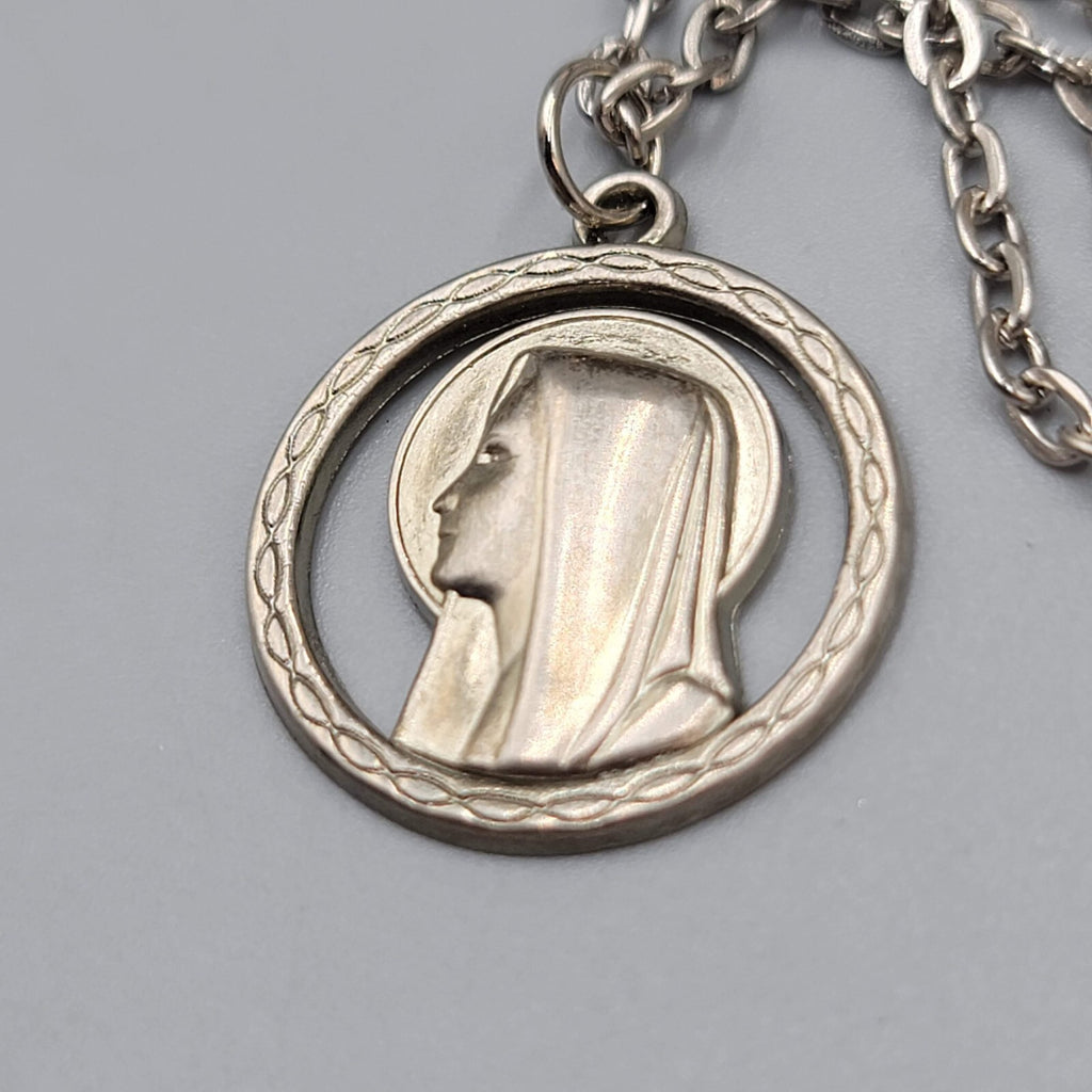 Vintage Our Lady Lourdes Blessed Virgin Mary Catholic Pendant Silver tone 16"