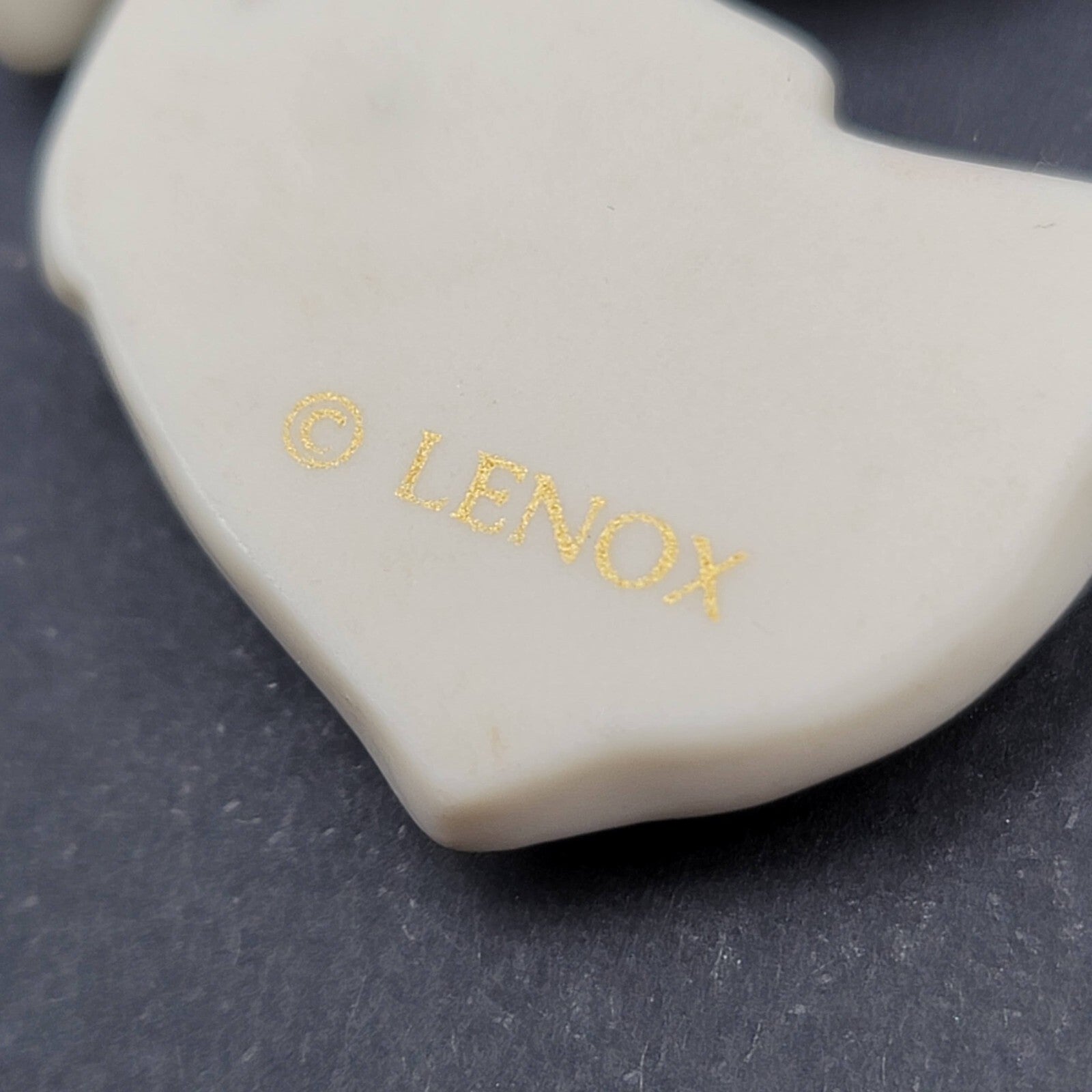 Vintage Lenox Angel Brooch Pin Ceramic Gold Harp Lyre Christmas 2"