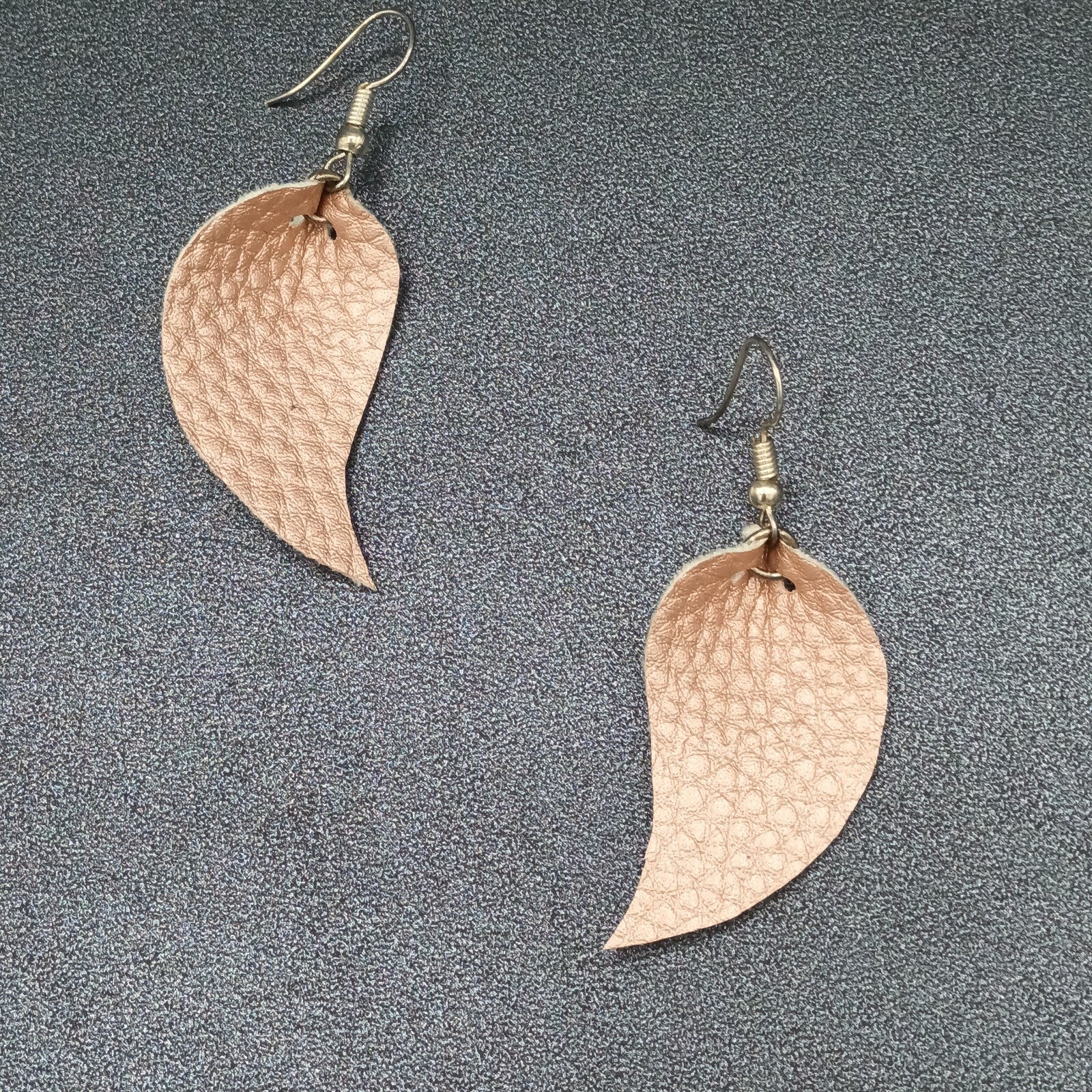 Pierced Earrings Silver tone Pink Faux Leather Felt Dangle 1 5/8"
